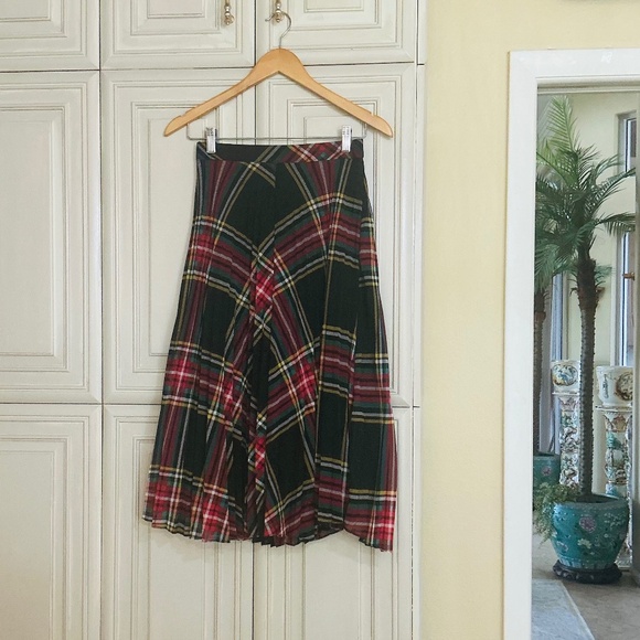 J. CREW HOLIDAY TARTAN SKIRT - Picture 1 of 3
